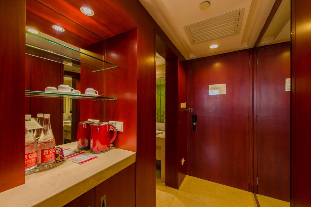 Changchun Hualida Hotel Экстерьер фото